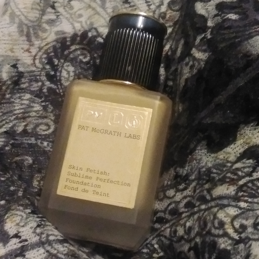 Pat Mcgrath Sublime Skin Fetish Light Medium 14